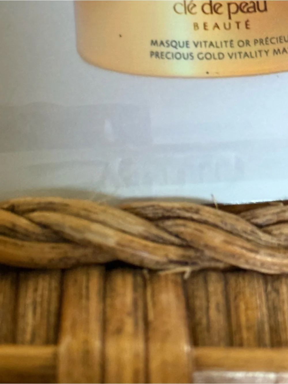 Cle de peau precious gold vitality mask x9